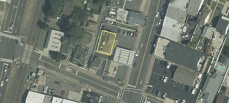 101 Main St