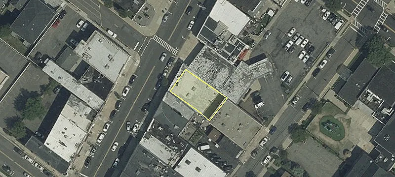 262 Broad Ave