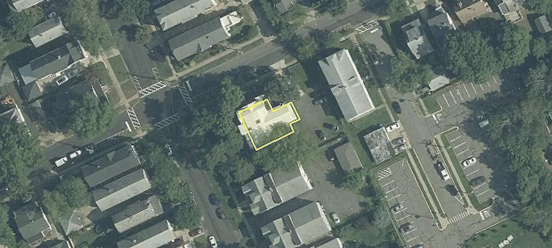 203 4th Ave