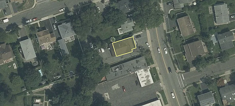 10-06 Saddle Riv Rd