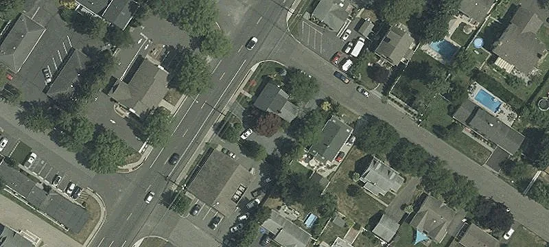 400 Un Ave