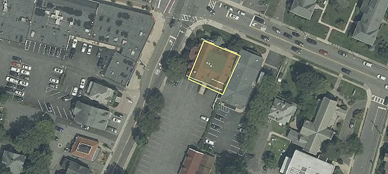 306 Ridgewood Ave