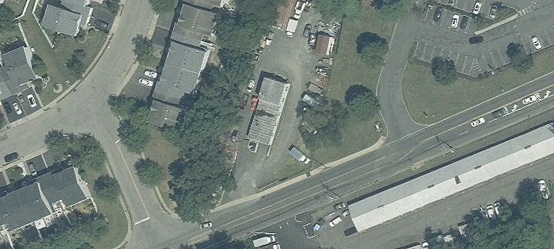 6 Ryan Rd