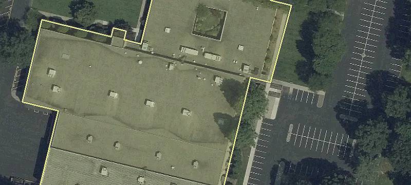 100 Fairway Ct