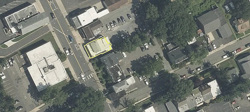 209 Chester Ave