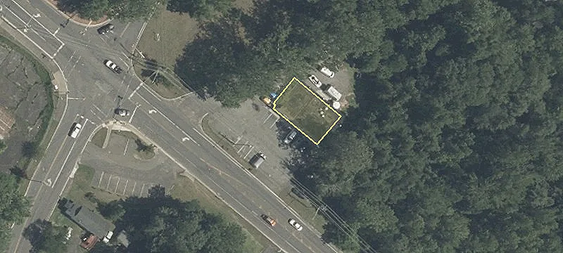305 Lakehurst Rd