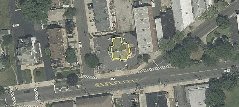 23 Maple Ave