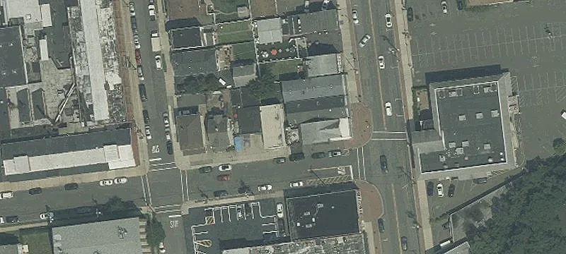 7 Henry St