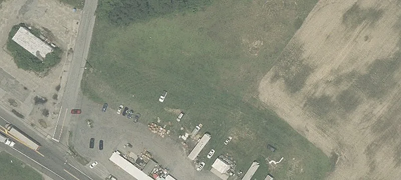 1077 Rte 40