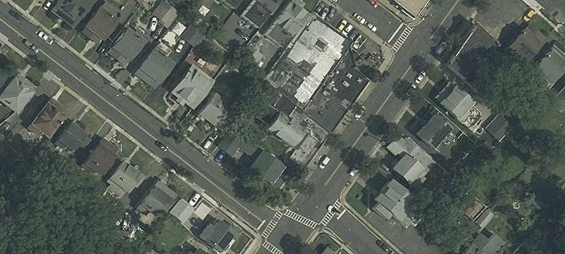 1552 Maple Ave