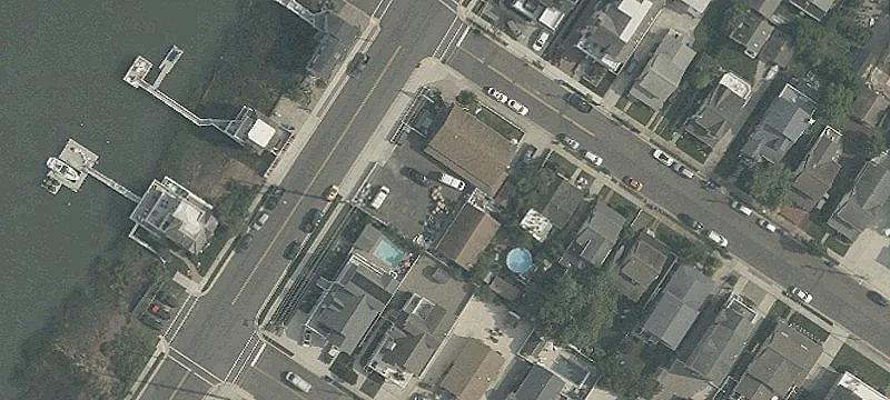3735 Ocean Dr
