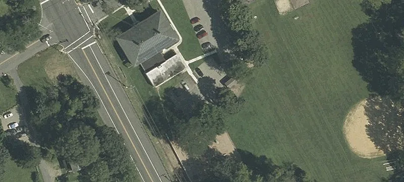 10 School St