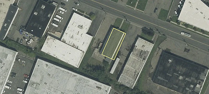 90 Commercial Ave, Unit HM