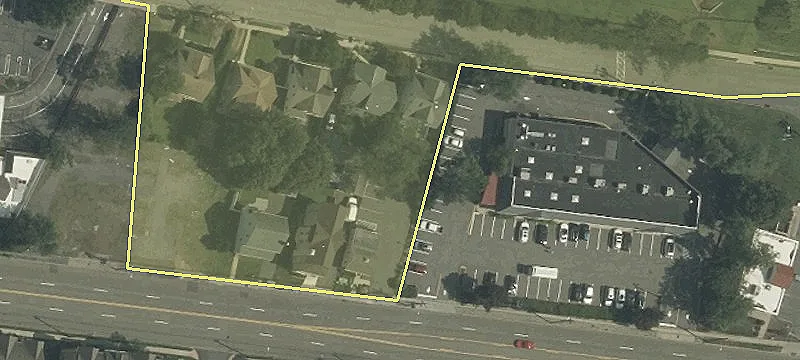 15 Bloomfield Ave