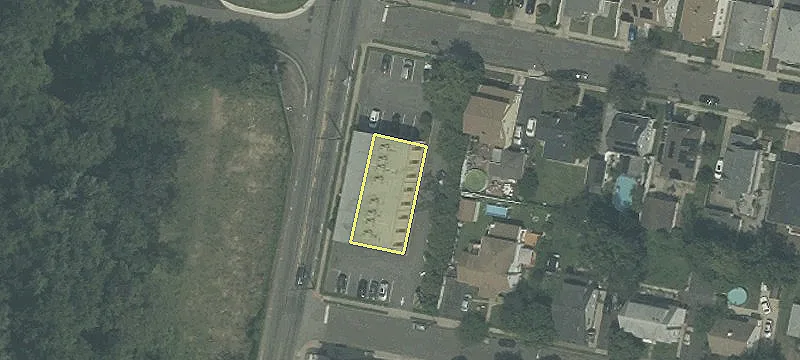 19-03 Maple Ave