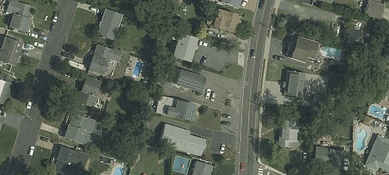1225 Bay Ave