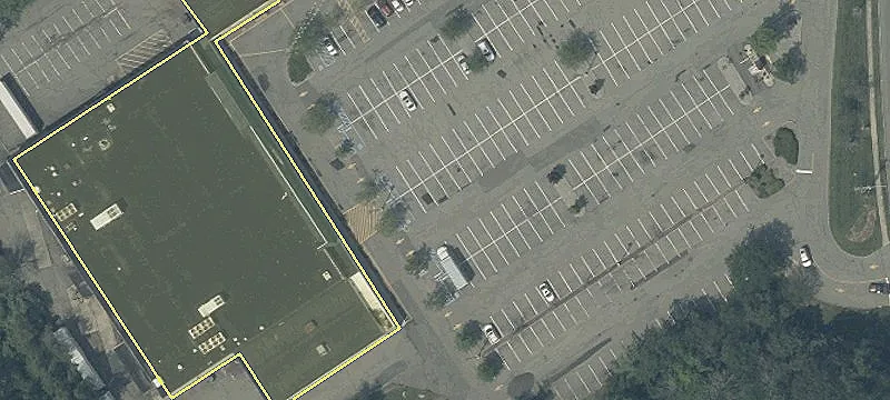 175 Lakeside Blvd
