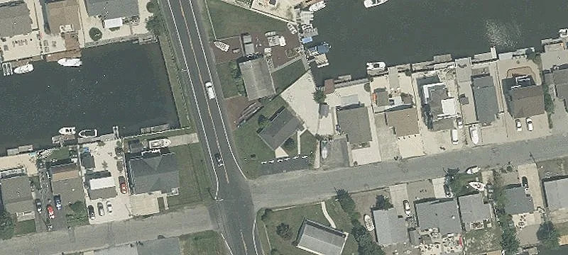 1009 Radio Rd