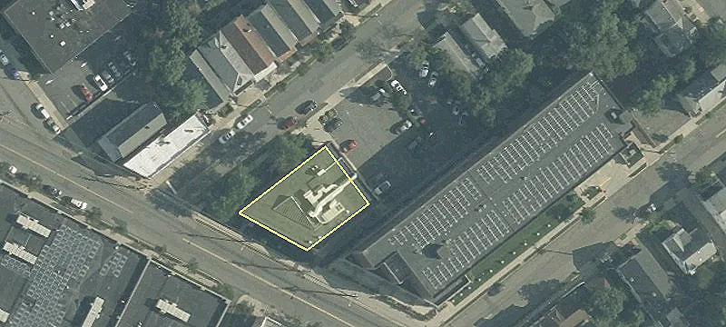 215 Easton Ave