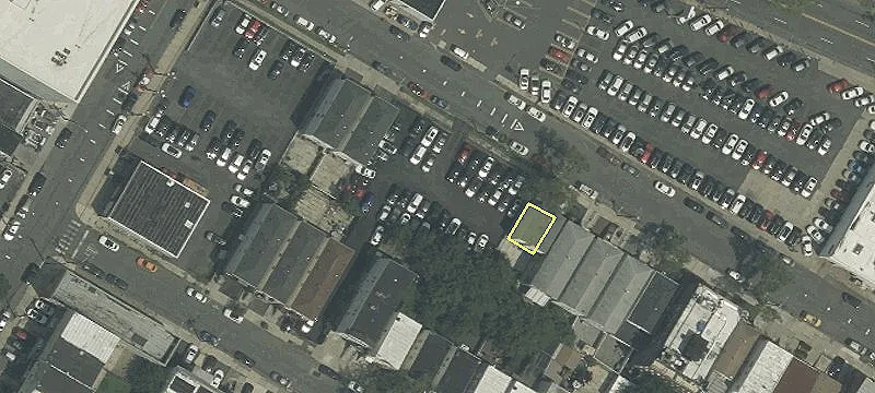 171 Roosevelt Ave
