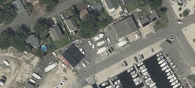 111 Admiral Way