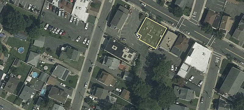 10 John St