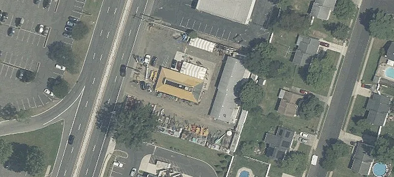 1090 Mantua Pike