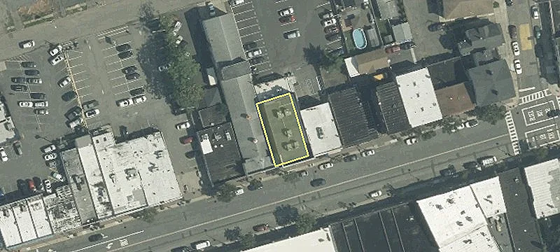 106 Main St