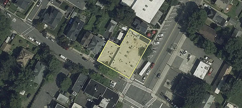438 Broad Ave, Unit 448