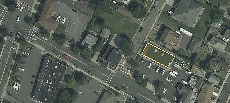 228 Main St