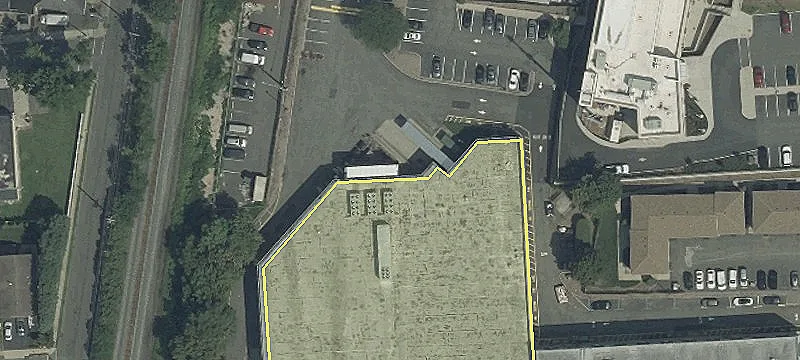 51 Quackenbush Ave