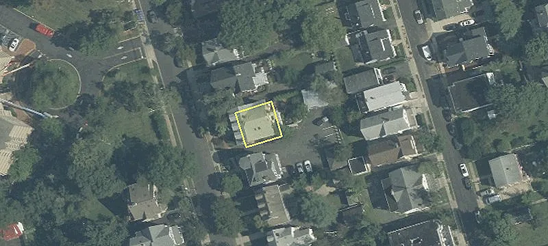 43 Adelaide Ave