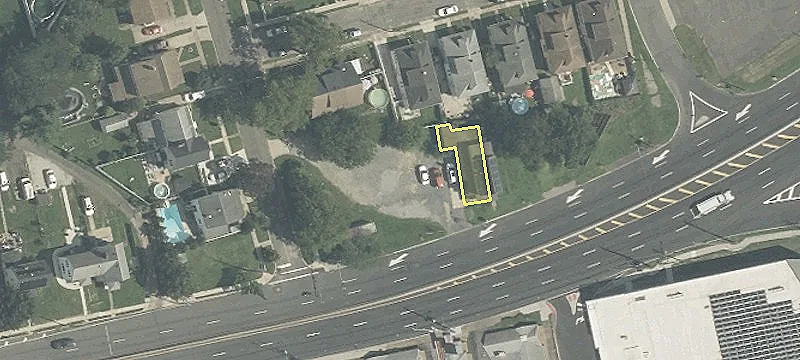 503 Cres Blvd