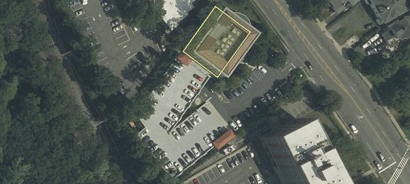 946 Bloomfield Ave