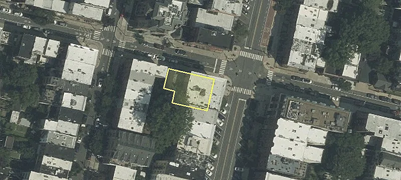 834 Washington St, Unit C2