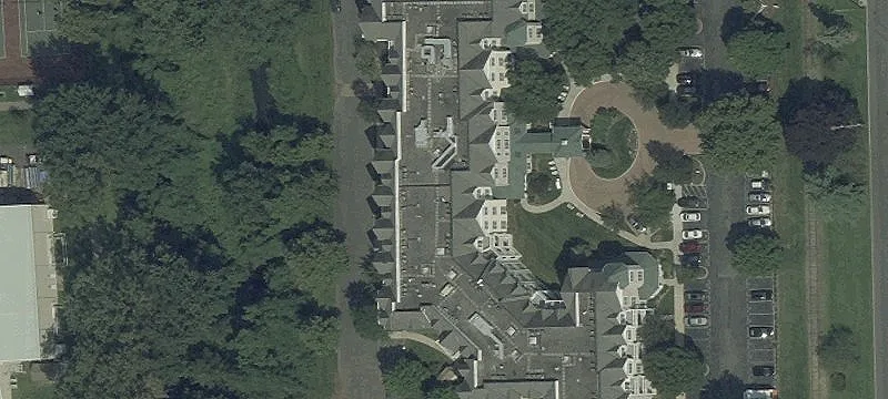 3 10th E Park