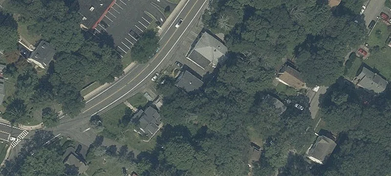 386 Howard Blvd