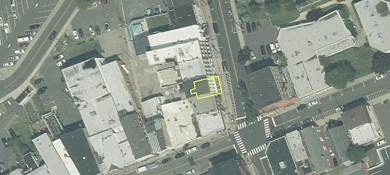 38-40 Broad St, Unit 40