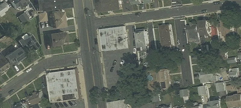 381 Chestnut St