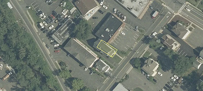7 Johnston Dr