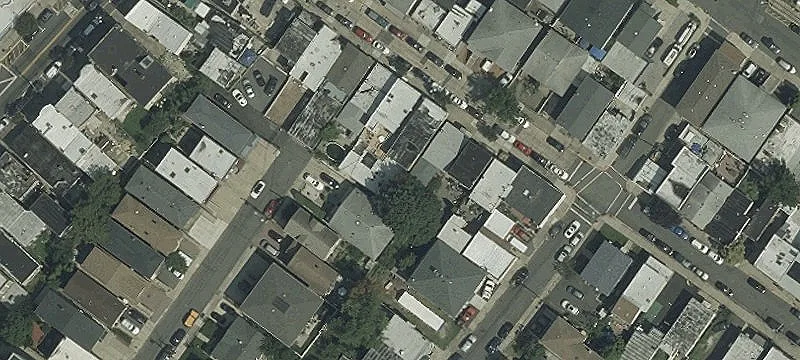 300 Delano Pl