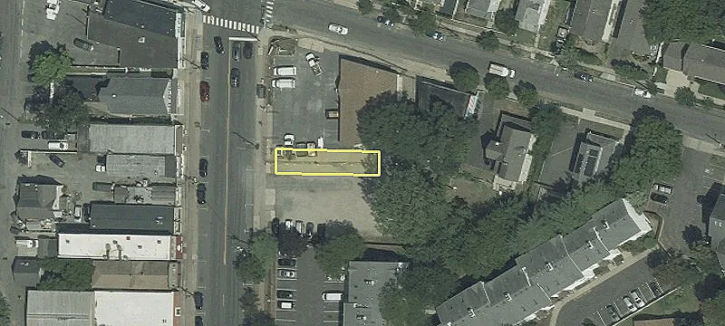 1602 Main St