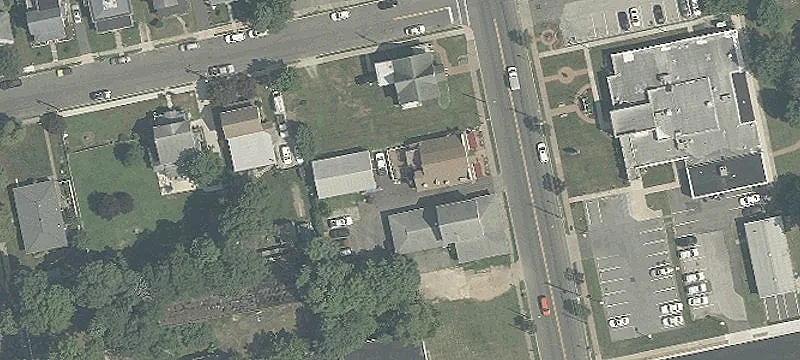 122 Delsea Dr