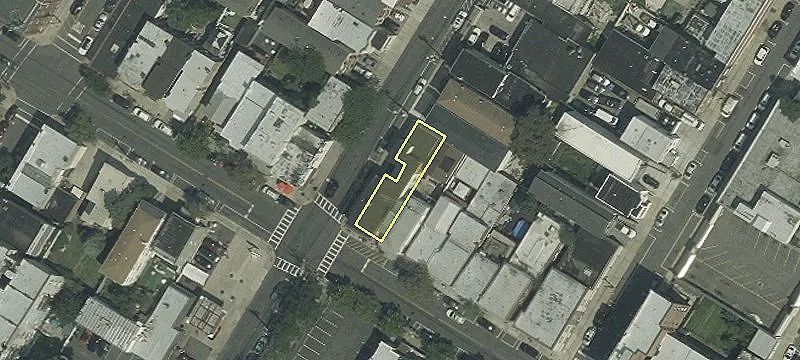 6100 Broadway
