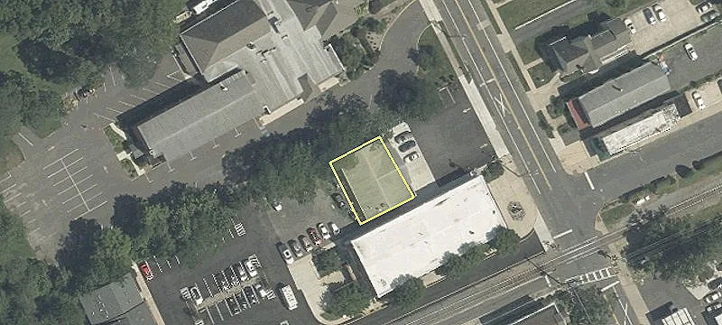 310 Chester Ave