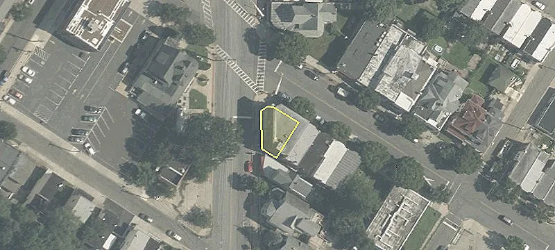 514 Monmouth St