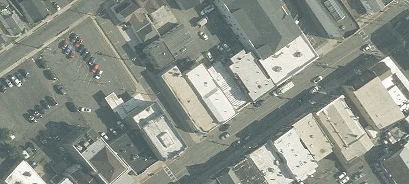49 Main St