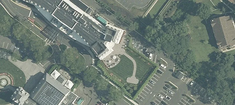 670 Cranbury Rd