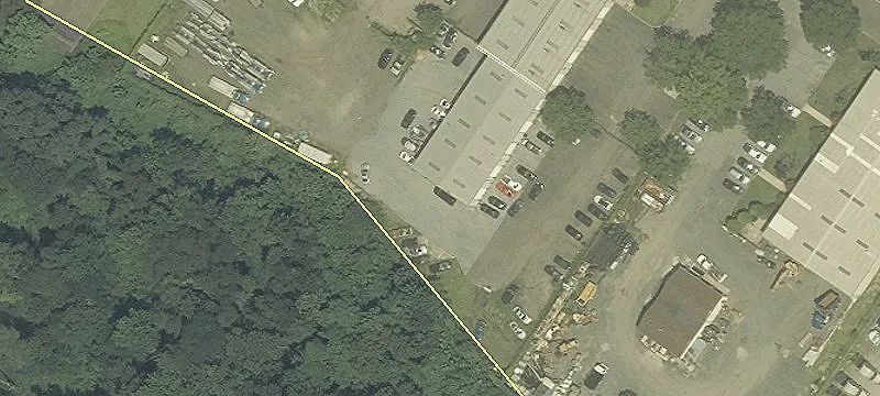 1305 Industrial Hwy