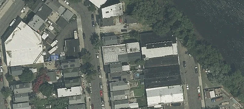 186 9th St